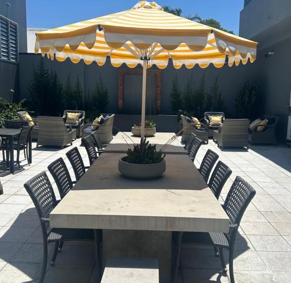 Crown On Darby Newcastle