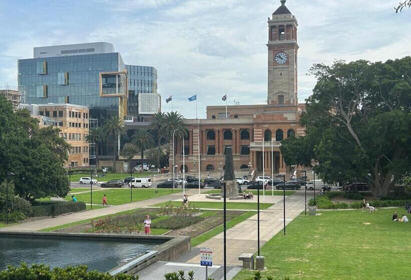 Crown On Darby Newcastle