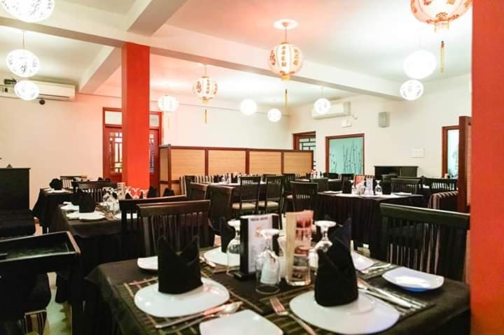 Отель Chinese Lotus Luxapathiya Shanghai