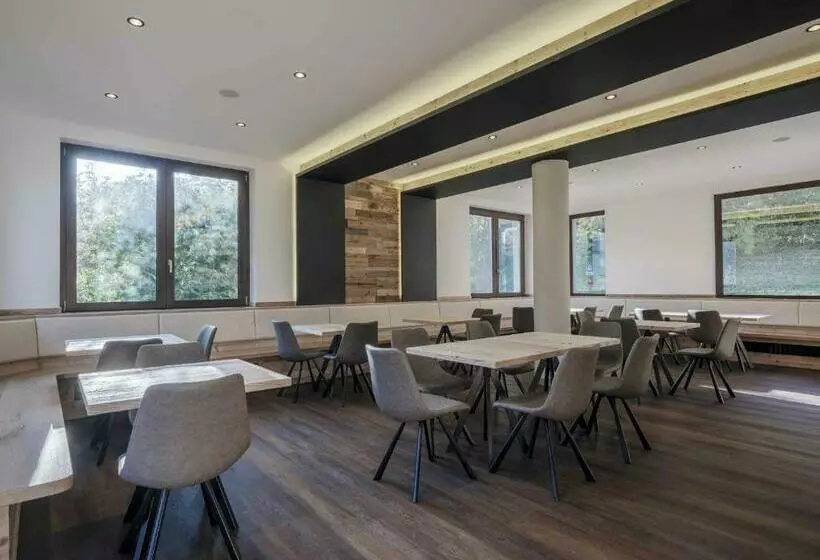 Hotelli Garnì Alta Valle