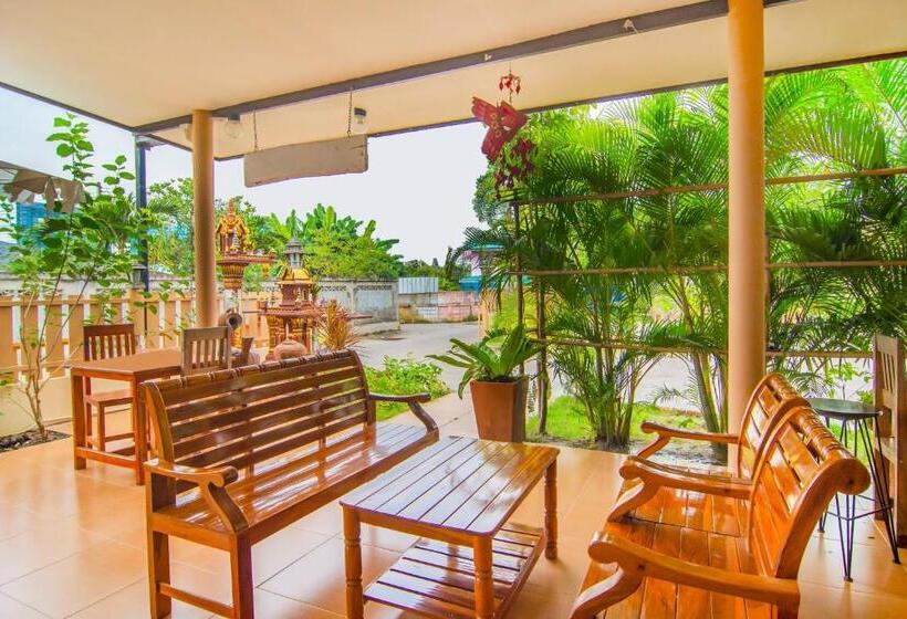 Hotel Oyo 607 Nawang Resort