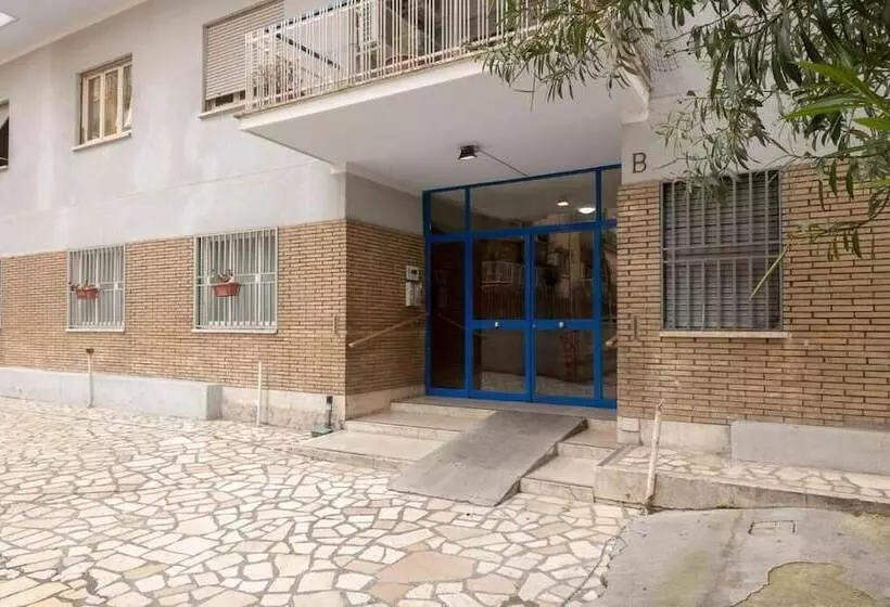 پانسیون Aurelia Home Guest House