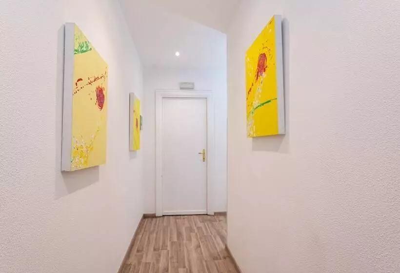 پانسیون Aurelia Home Guest House