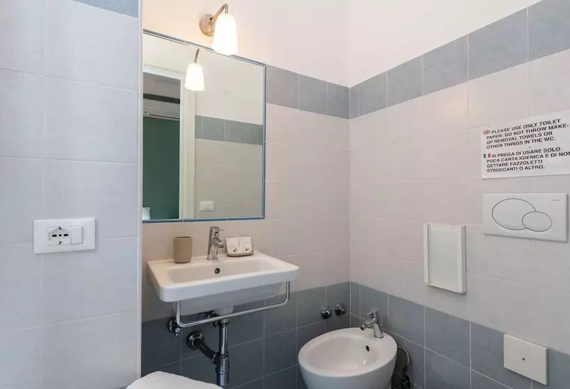 پانسیون Aurelia Home Guest House