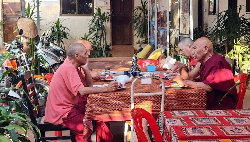 Pension Relax Resort Angkor Villa