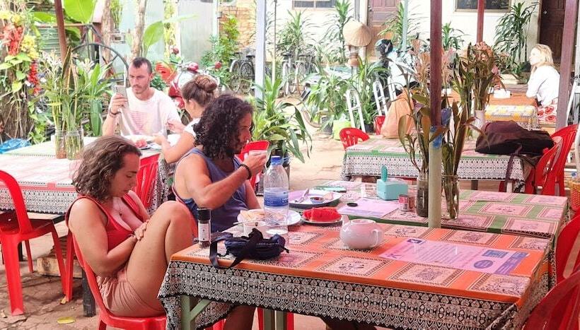 Pension Relax Resort Angkor Villa