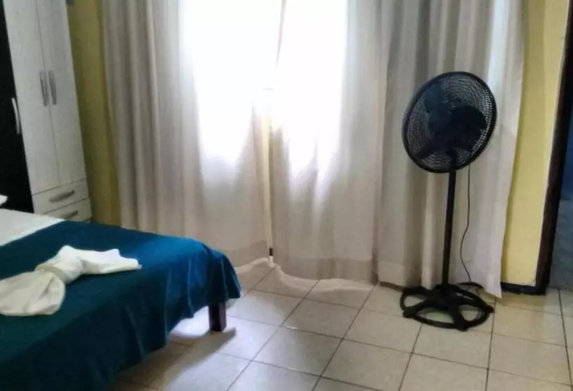 בית מלון כפרי Alpinus