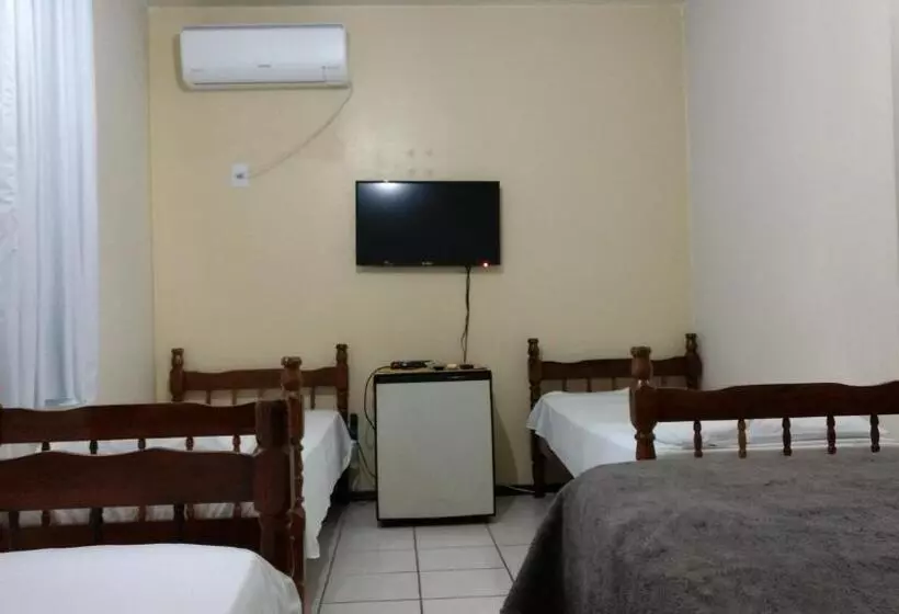 בית מלון כפרי Alpinus