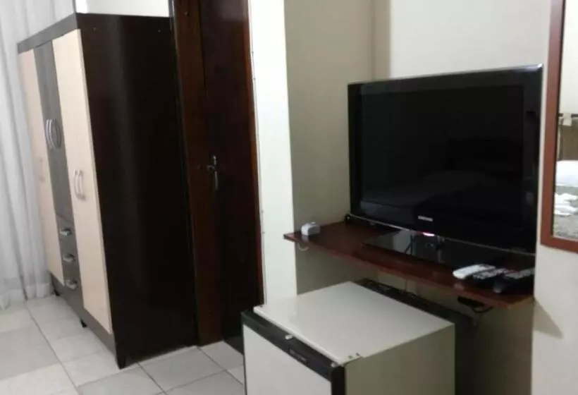 בית מלון כפרי Alpinus