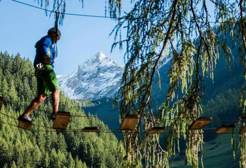 酒店 Amonti Wellnessresort