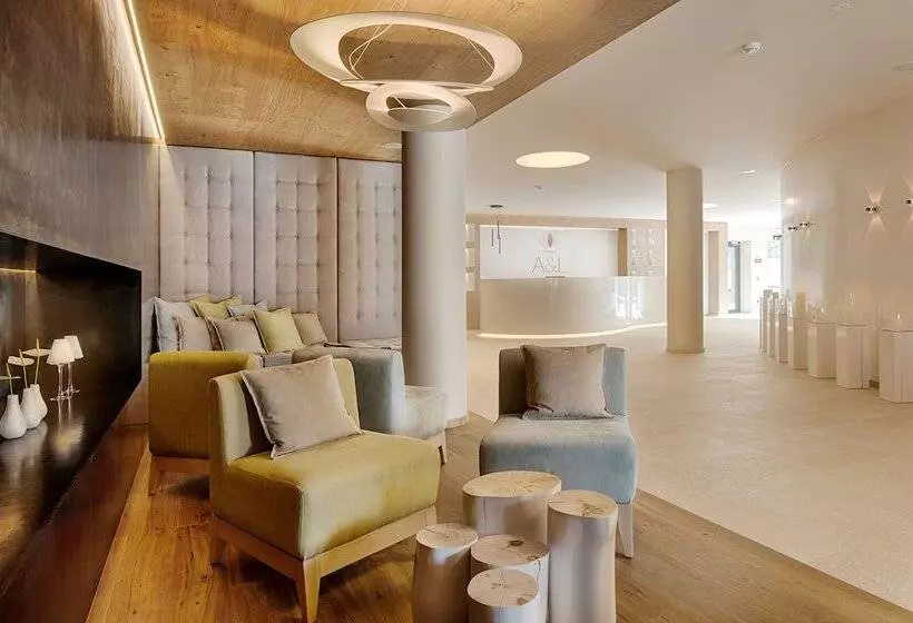 酒店 Amonti Wellnessresort