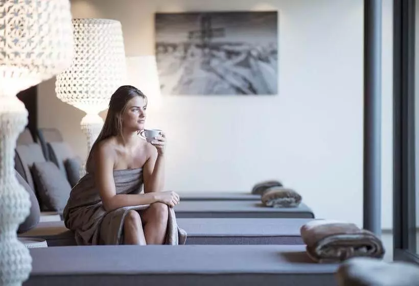 酒店 Amonti Wellnessresort