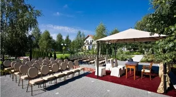 فندق Dom Bankietowy Arkadia