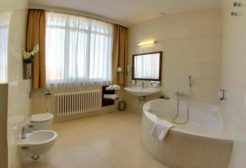 هتل Baltaci Atrium