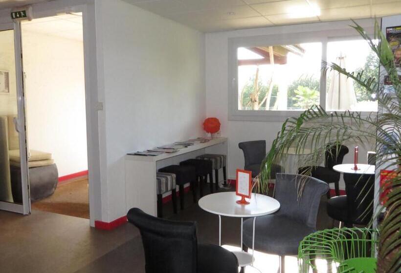 Brit Hotel Rouen Sud Val De Reuil