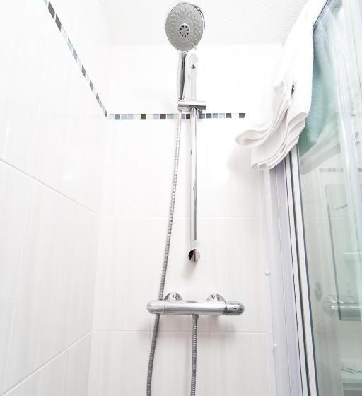 Brit Hotel Rouen Sud Val De Reuil