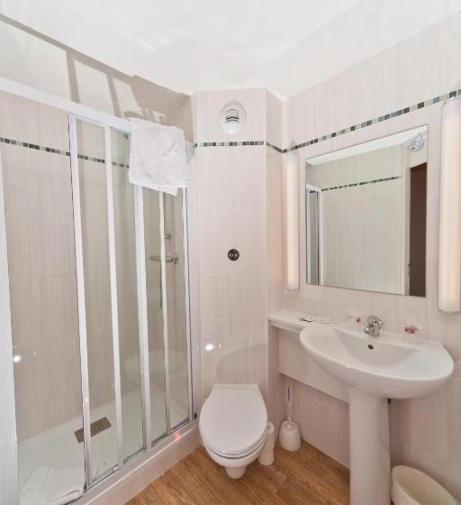 Brit Hotel Rouen Sud Val De Reuil