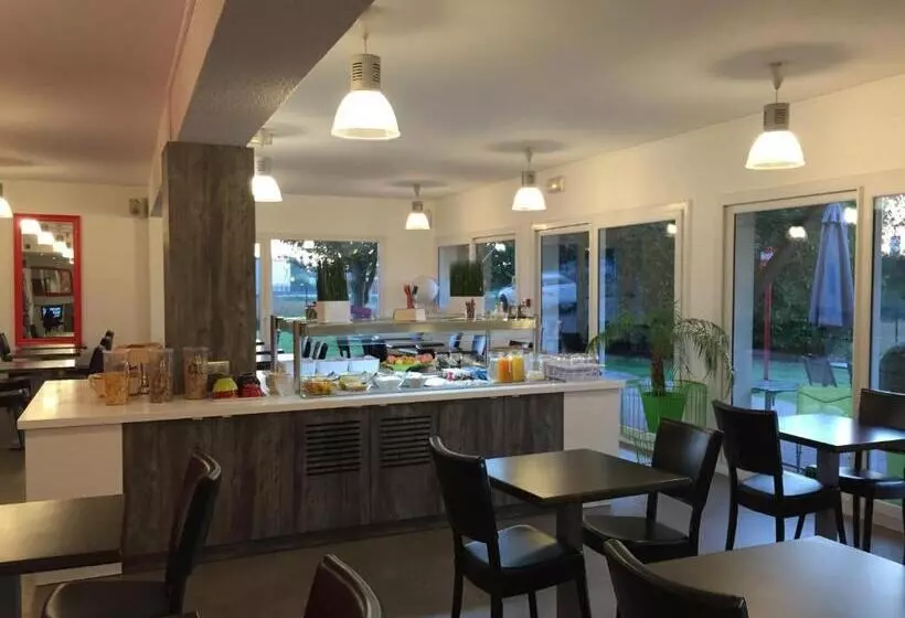 Brit Hotel Rouen Sud Val De Reuil