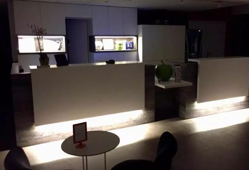 Brit Hotel Rouen Sud Val De Reuil