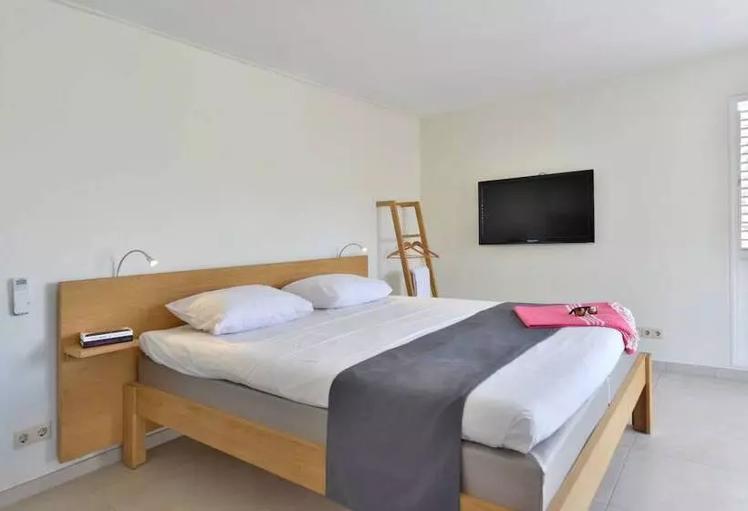 هتل Chogogo Dive & Beach Resort Curacao