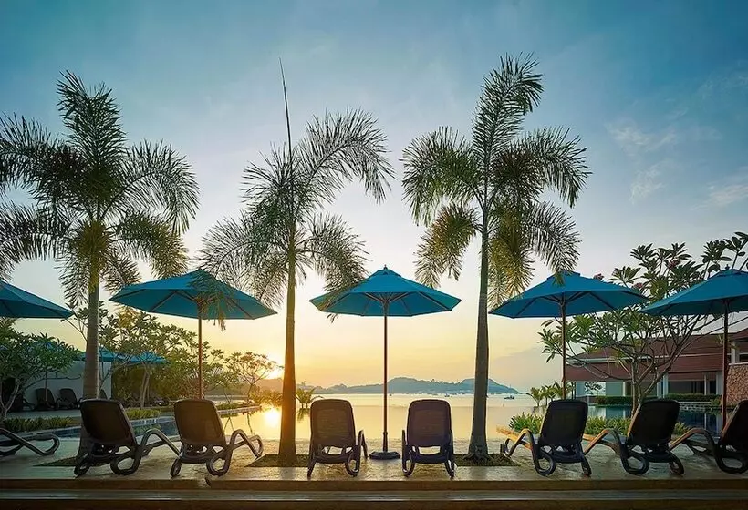 Отель Dayang Bay Resort Langkawi