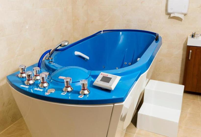 ホテル Resort De Esperanto Sanatorium Uzdrowiskowe