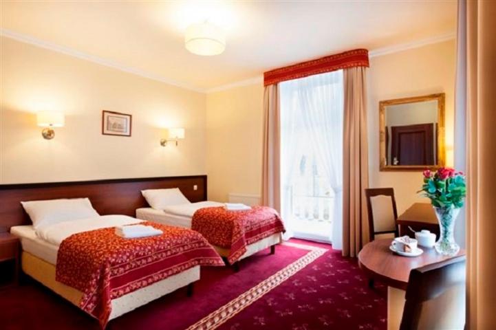 ホテル Resort De Esperanto Sanatorium Uzdrowiskowe