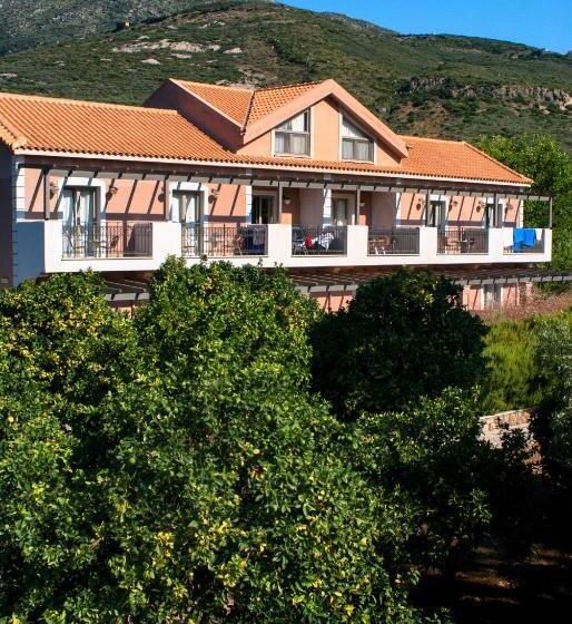 בית מלון כפרי Efrosini Village