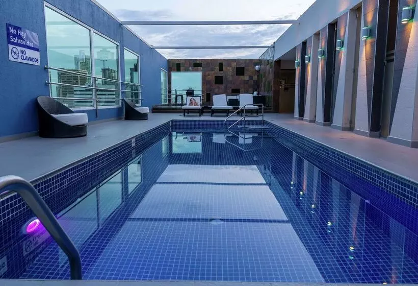 호텔 Hampton By Hilton Panama