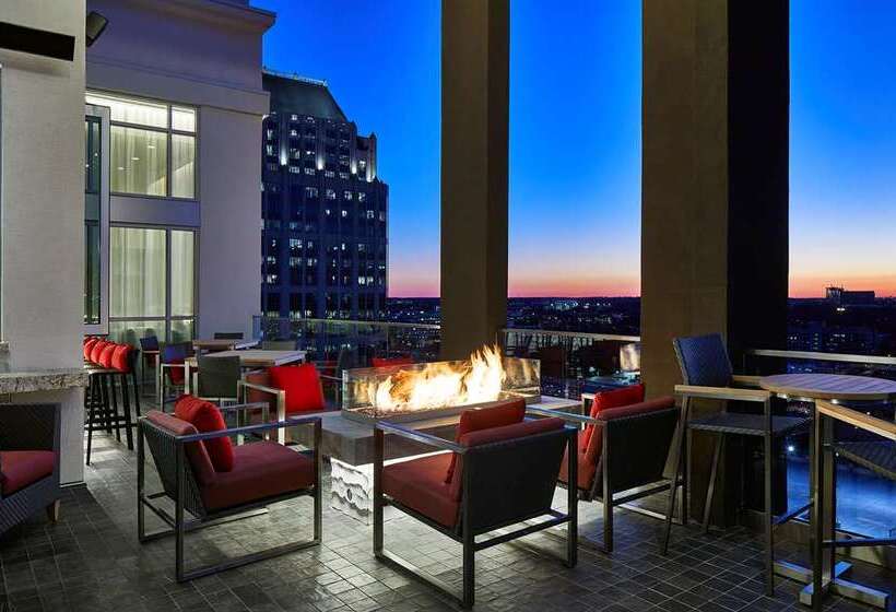 בית מלון כפרי Hampton Inn & Suites Atlanta Midtown