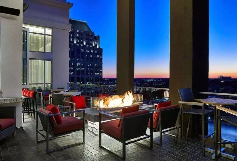 هتل Hampton Inn & Suites Atlanta Midtown