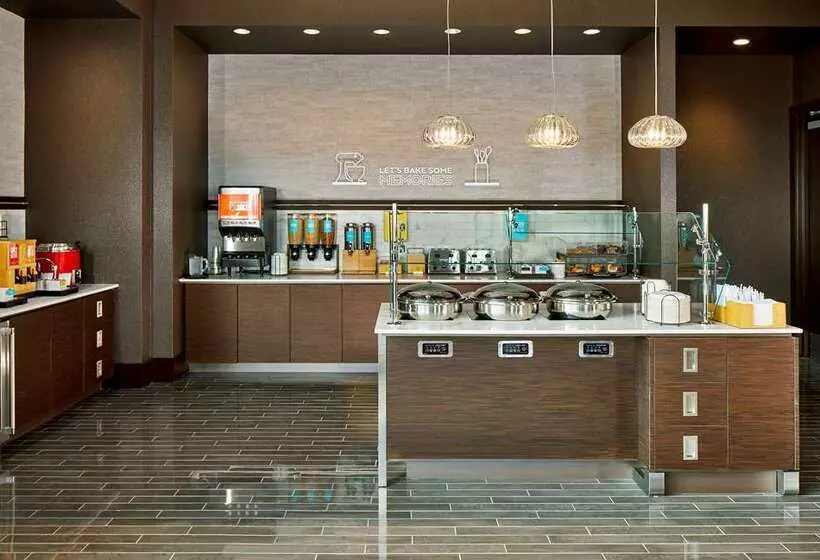 هتل Hampton Inn & Suites Atlanta Midtown