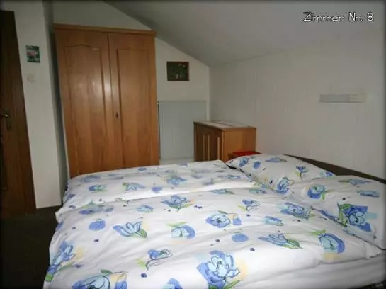 هتل Haus Adelheid