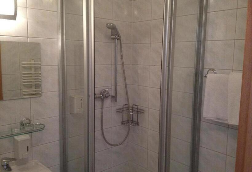 בית מלון כפרי Julian