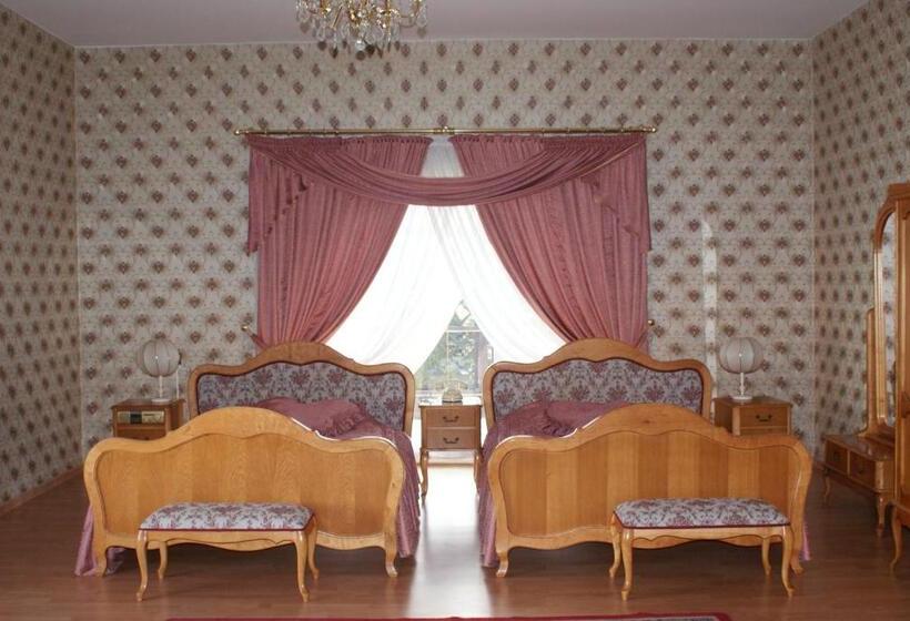 בית מלון כפרי Julian