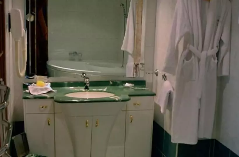 Hotelli Metallurg   Hostel