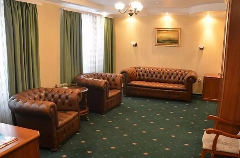 Hotelli Metallurg   Hostel