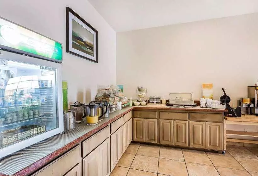 ホテル Quality Inn Fallbrook I 15