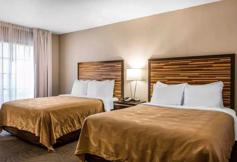 ホテル Quality Inn Fallbrook I 15