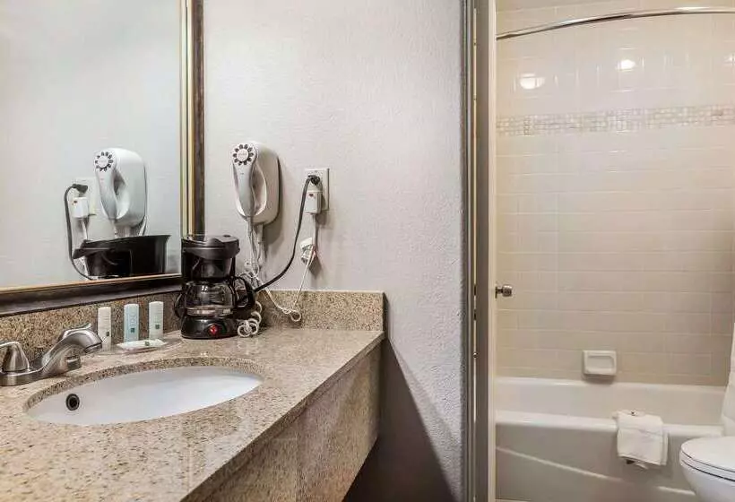 ホテル Quality Inn Fallbrook I 15