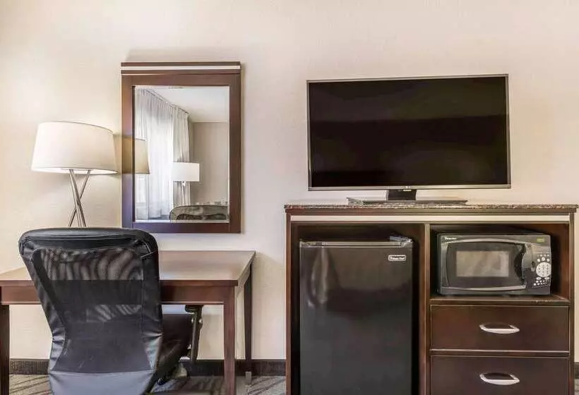 ホテル Quality Inn Fallbrook I 15