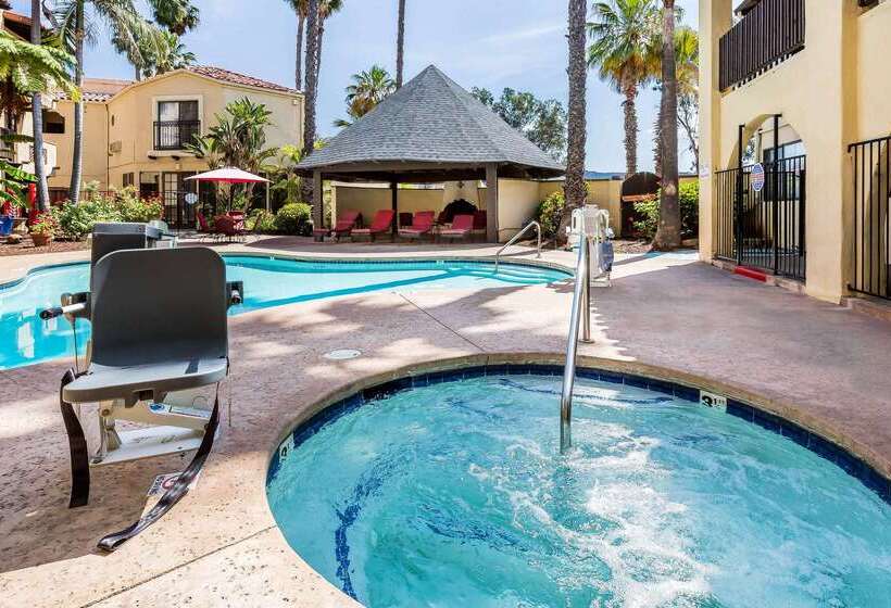 호텔 Quality Inn Fallbrook I 15