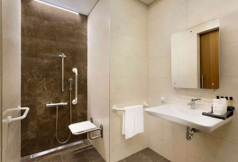 Отель Ramada Plaza By Wyndham Istanbul Asia Airport