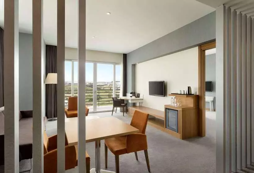 Отель Ramada Plaza By Wyndham Istanbul Asia Airport