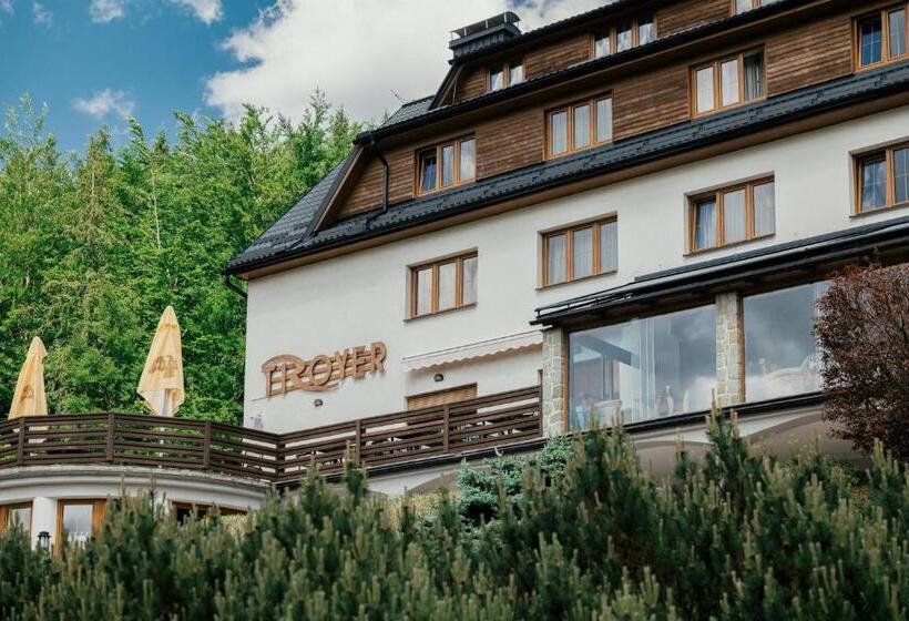 בית מלון כפרי Troyer