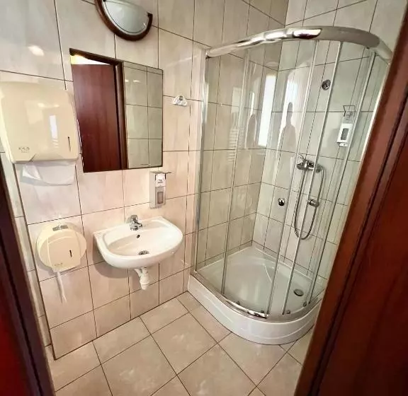 Отель Zajazd Skorpion B&b