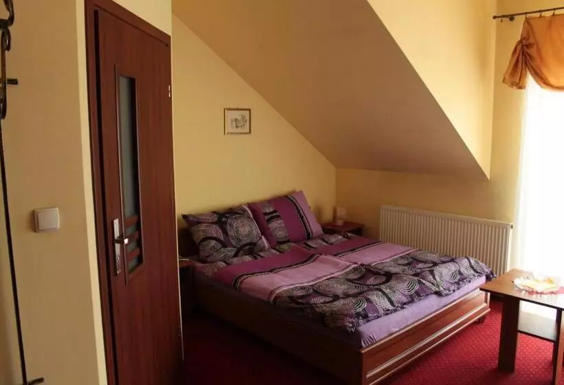 Отель Zajazd Skorpion B&b