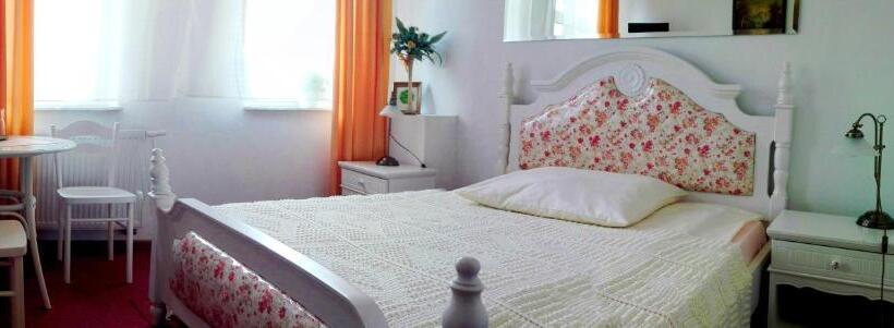 酒店 Zamek Camelot