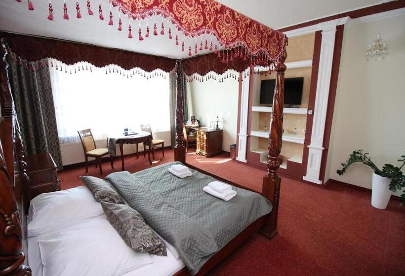 فندق Złote Arkady