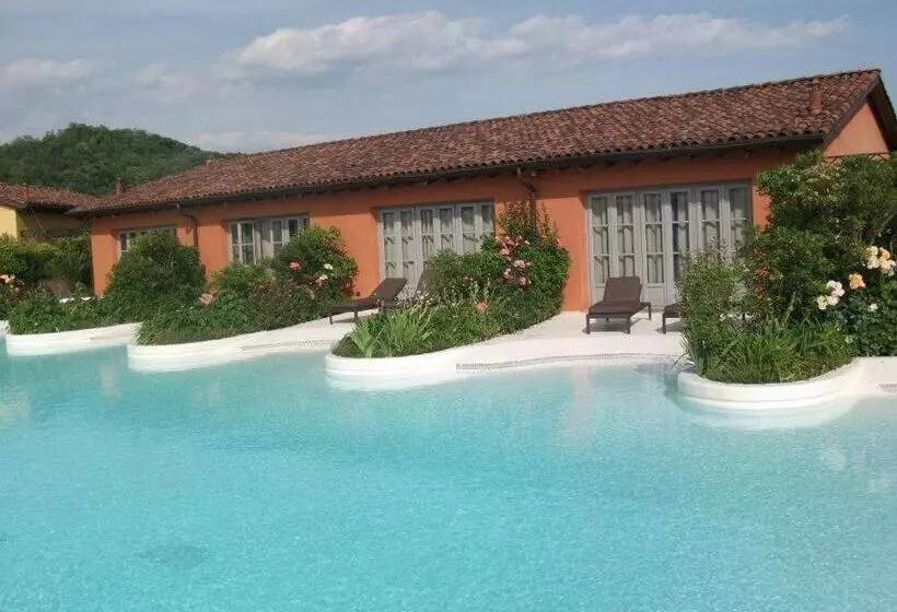 Joia Hotel & Luxury Apartments